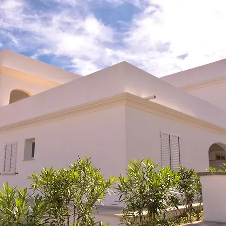 With Air Conditioning In Lejlighedshotel Orosei